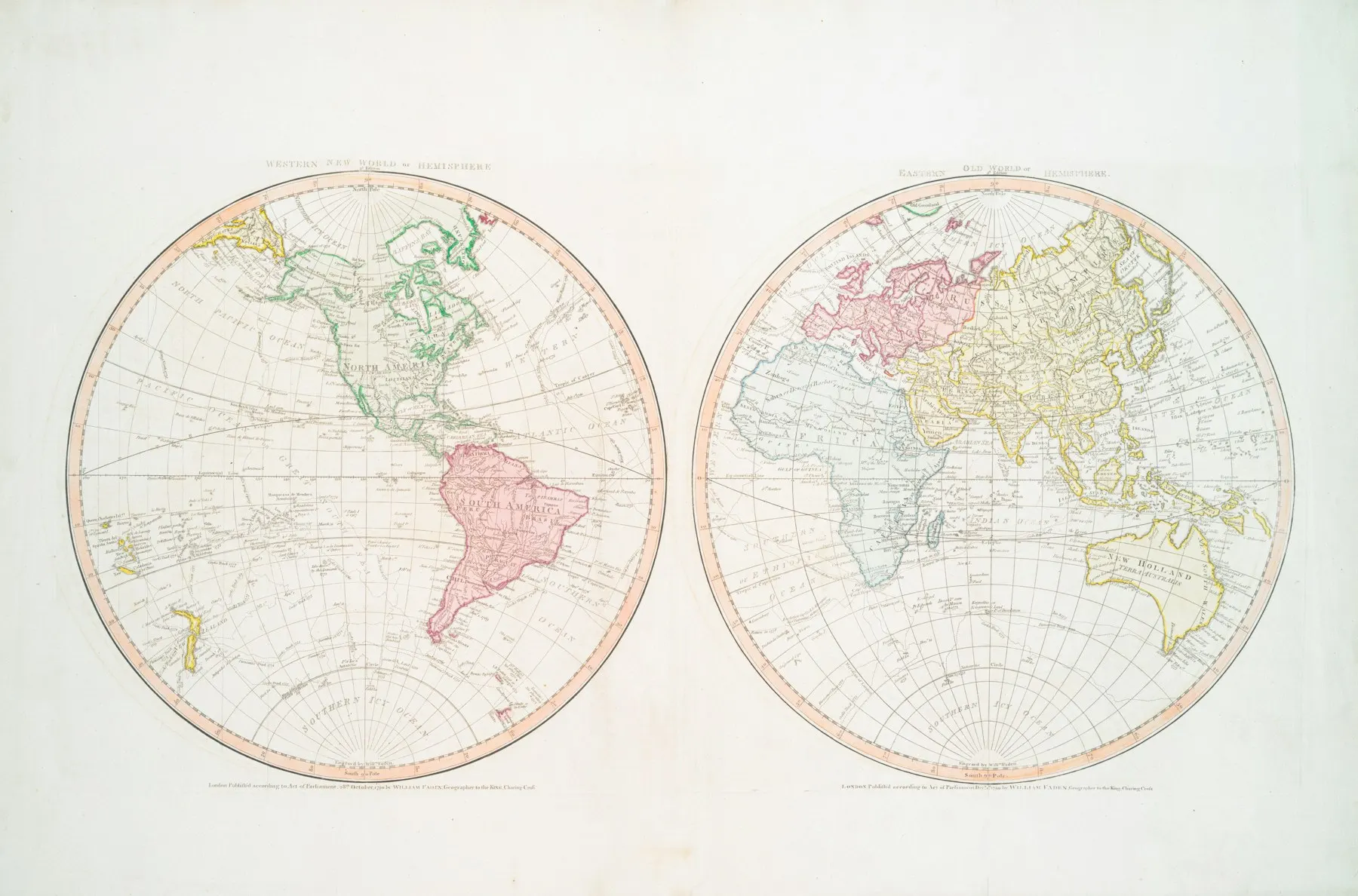 Astrolabio de latón antiguo sobre un mapa dibujado a mano, con montañas al fondo.